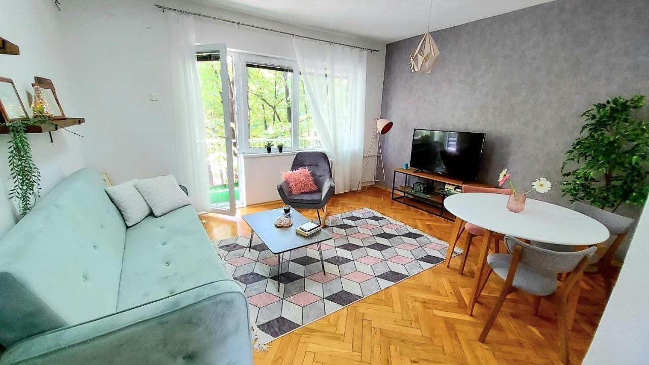 Inner City Two Bedroom Apartment Skopie Exterior foto