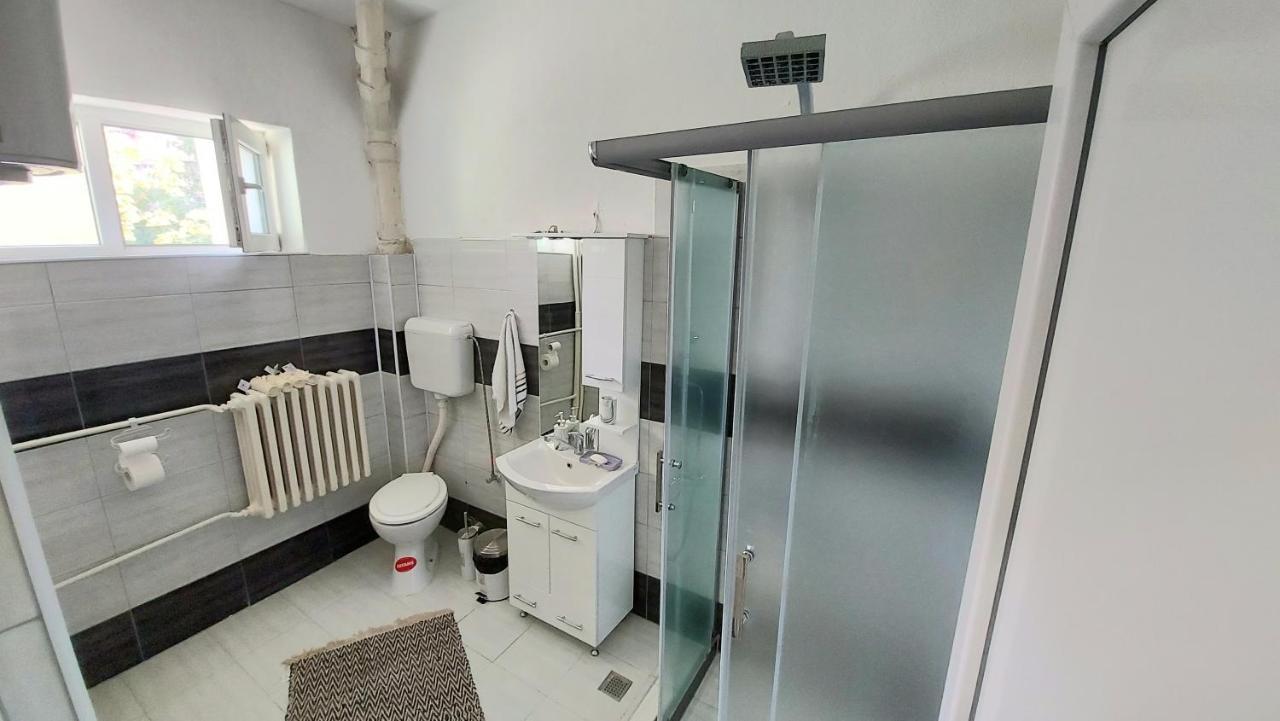 Inner City Two Bedroom Apartment Skopie Exterior foto